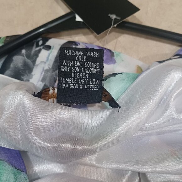 Robert Louis Ladies Casual Flowy Dress Size M Multicolor Floral Print NWT $55 - Picture 6 of 8